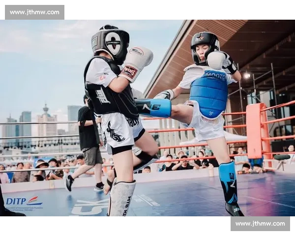 泰拳左龙精彩对决全程视频呈现绝技与力量碰撞